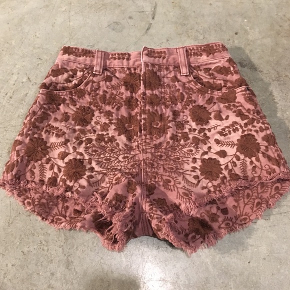 Free People Pants - Free People Etienne Field Embroidered shorts Sz 24